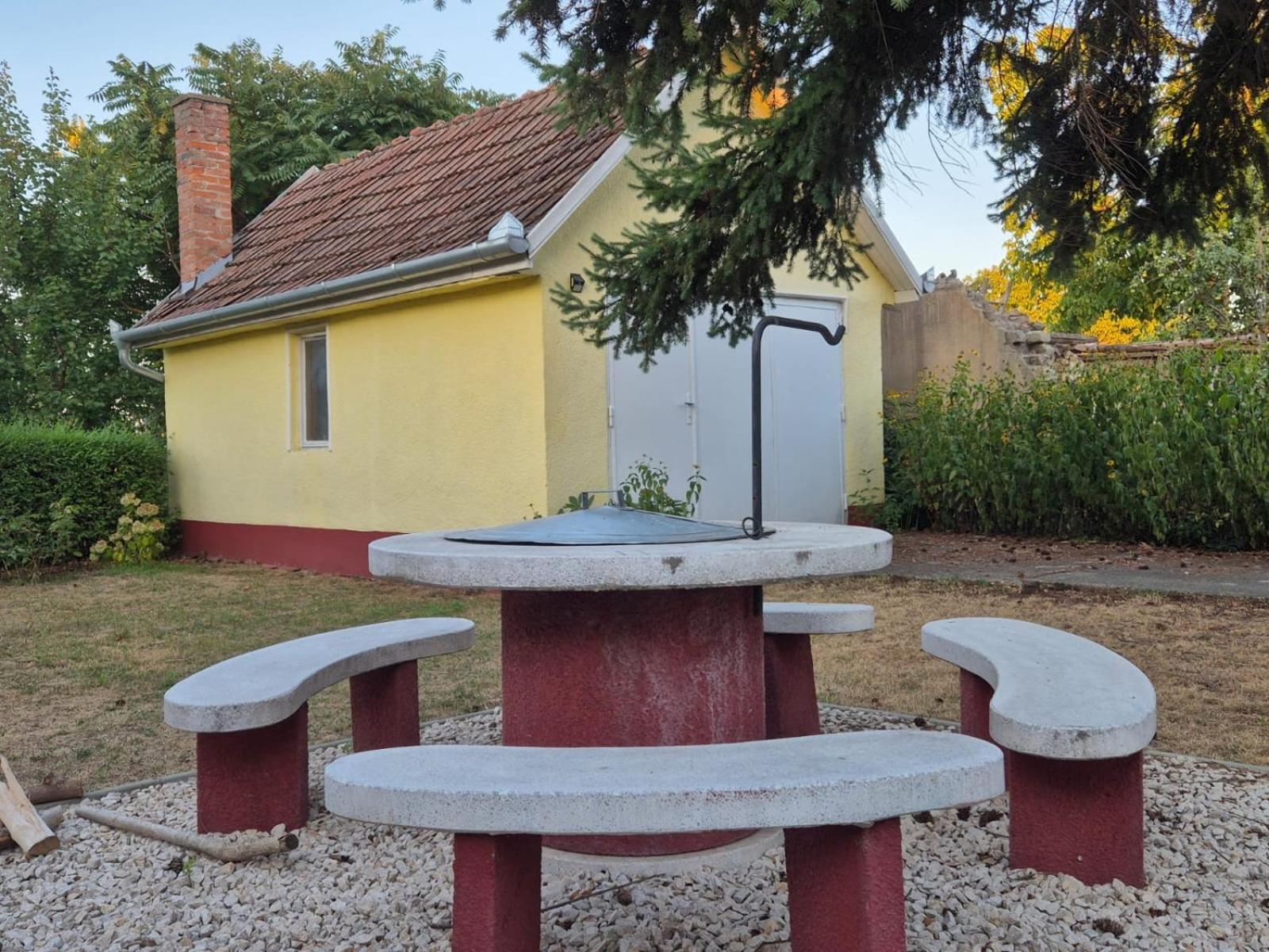 Apartmán Kereki Retro Vendeghaz Kerekegyháza Exteriér fotografie